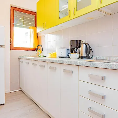 דירה 1 Bedroom Amazing In Rogoznica רוגוזניצה