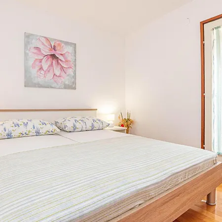 דירה 1 Bedroom Amazing In Rogoznica