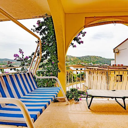 1 Bedroom Amazing In Rogoznica