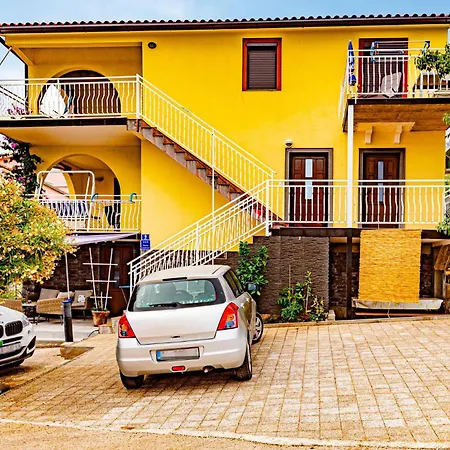 דירה 1 Bedroom Amazing In Rogoznica רוגוזניצה